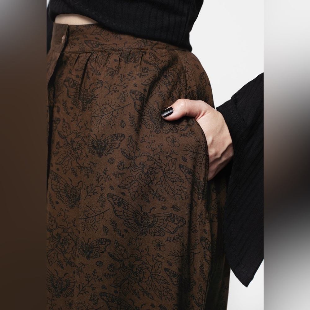Disturbia Rosamoth Button Up Midi Skirt - Picture 2 of 7
